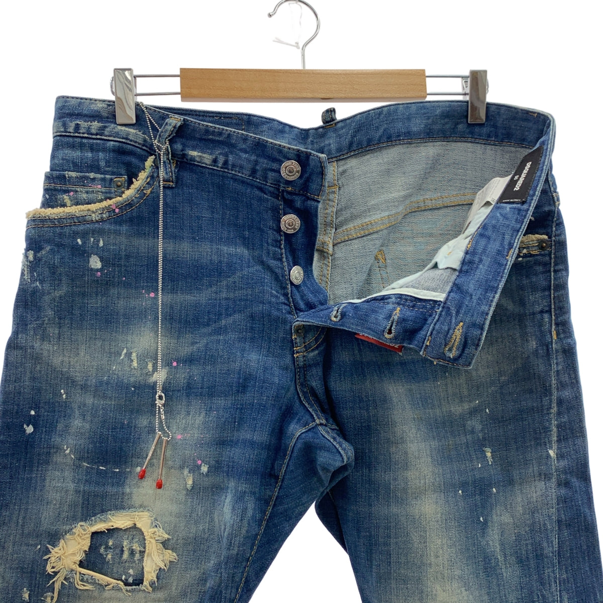 DSQUARED2 | 性感扭結牛仔褲，做舊漆面處理 | 尺寸 50 | 靛藍色 | 男款