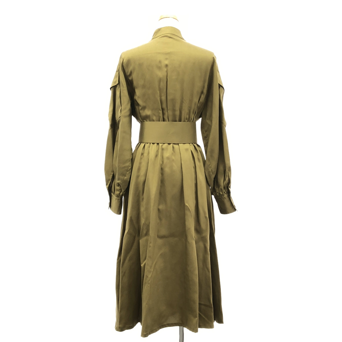 [狀況極佳] HYKE | 人造絲混紡多層領連身裙 | 尺寸 1 | 卡其色 | 女款