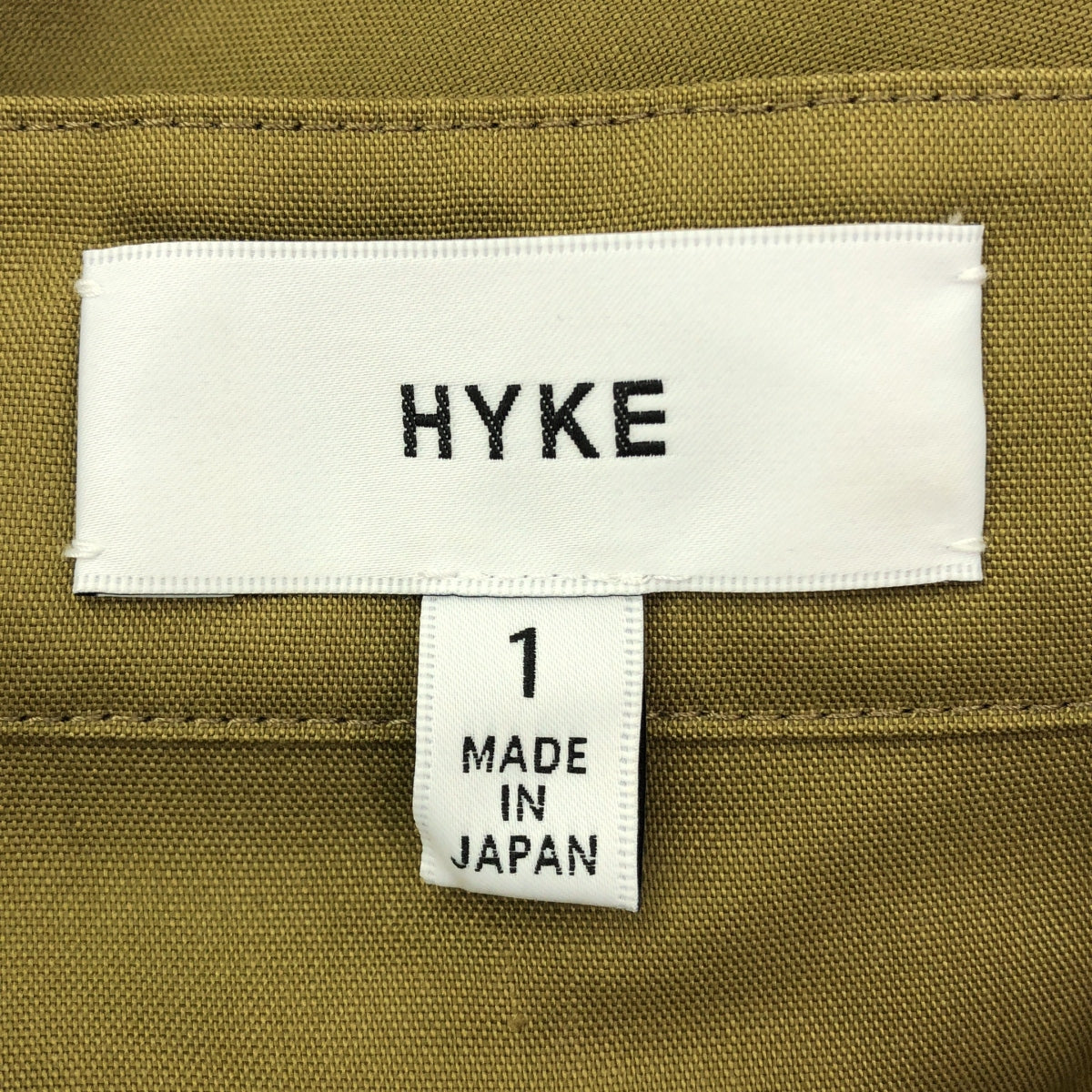 [狀況極佳] HYKE | 人造絲混紡多層領連身裙 | 尺寸 1 | 卡其色 | 女款