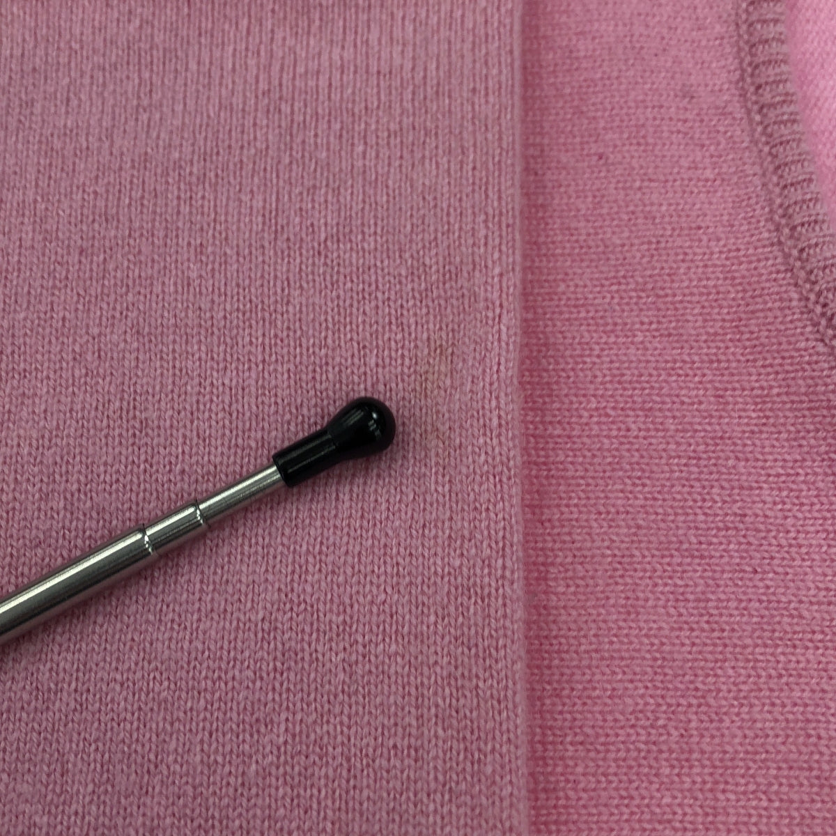 lucien pellat-finet / ルシアンペラフィネ | ピュアカシミヤ ピースマーク スワロフスキー クルーネックニット | XS | ピンク | レディース