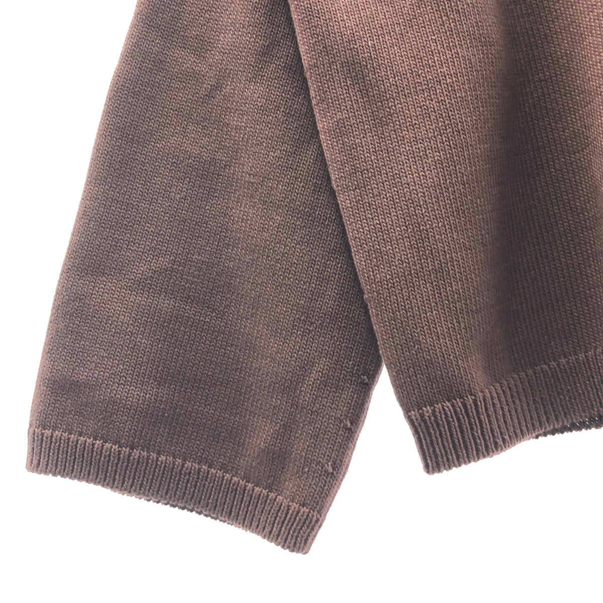 Plage / 플라주 | 2025SS | Low V Neck 코튼 크롭 V 넥 니트 | 브라운 | 여성