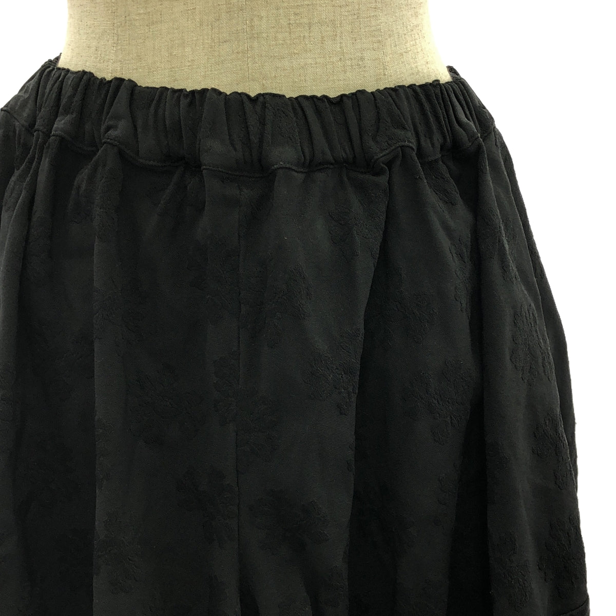 [品相良好] COMME des GARCONS COMME des GARCONS / Comme Comme | 2019秋冬 |成品花氣球褲 | XS |黑色 |女性的