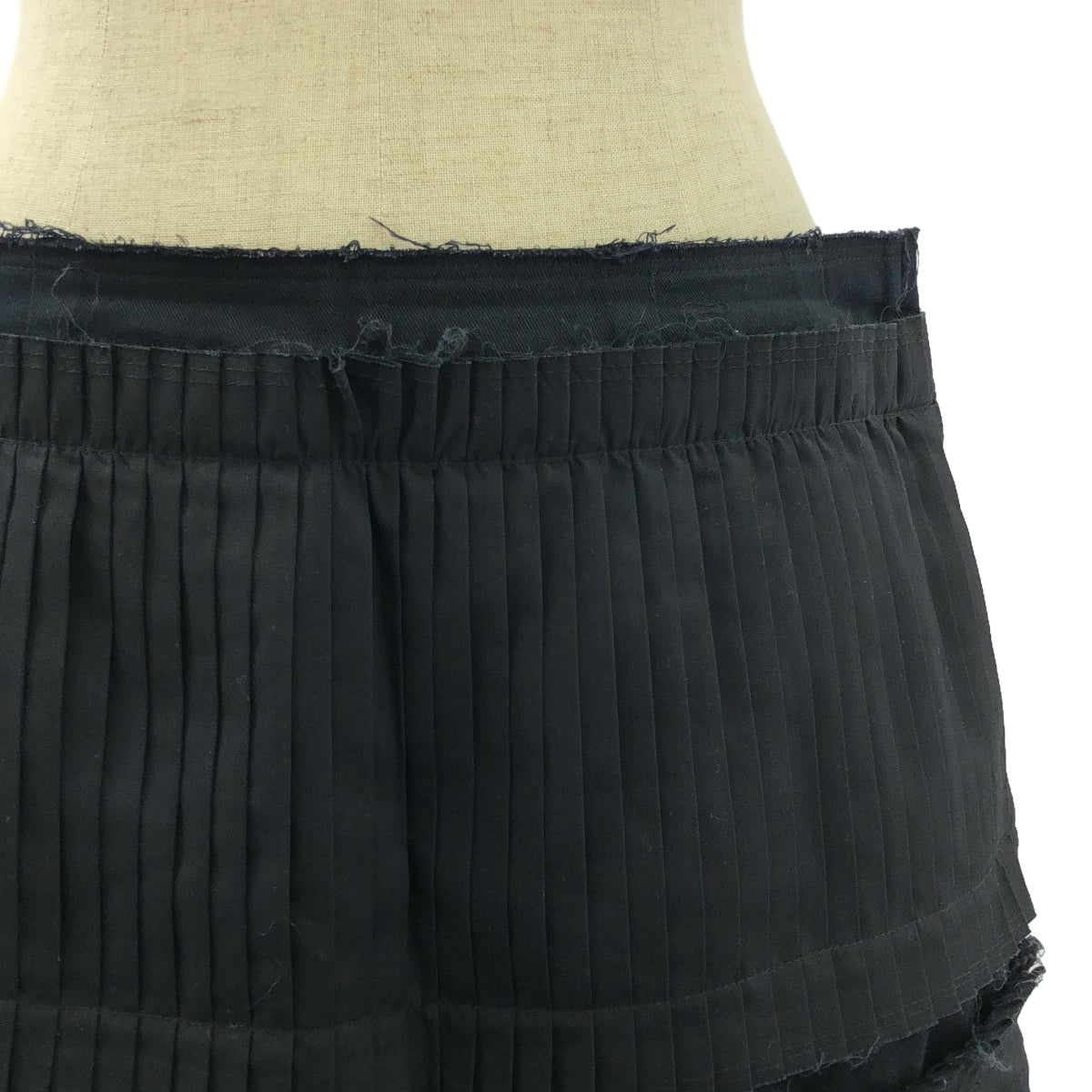 COMME des GARCONS | 2011SS | Pleated cut-off skirt | M | Black | Women's