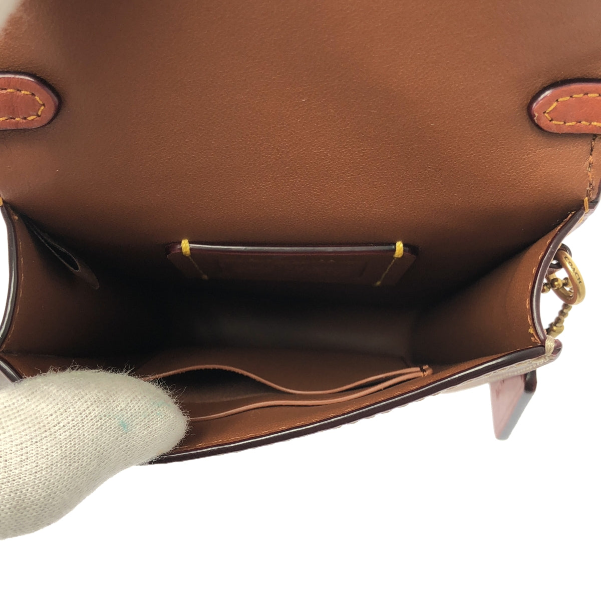 COACH | 小鹿斜背簽名帆布肩背包 |