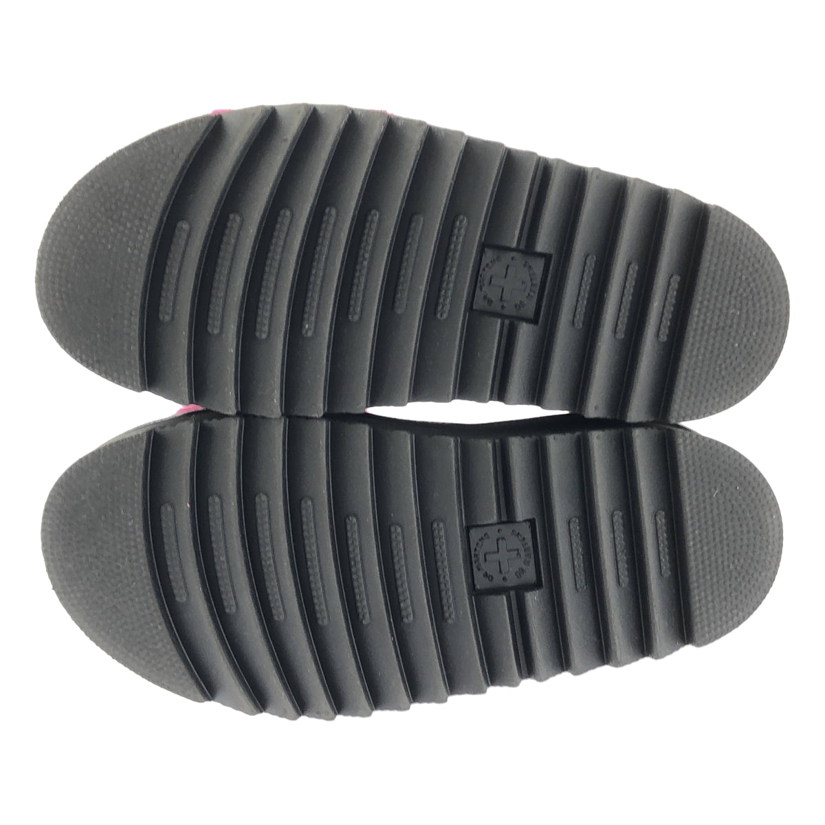 [狀況極佳] Dr. Martens | VOSS QUAD FLUFFY 心型圖案厚底涼鞋 | 英國尺寸 3 | 黑色/粉紅色 | 女款