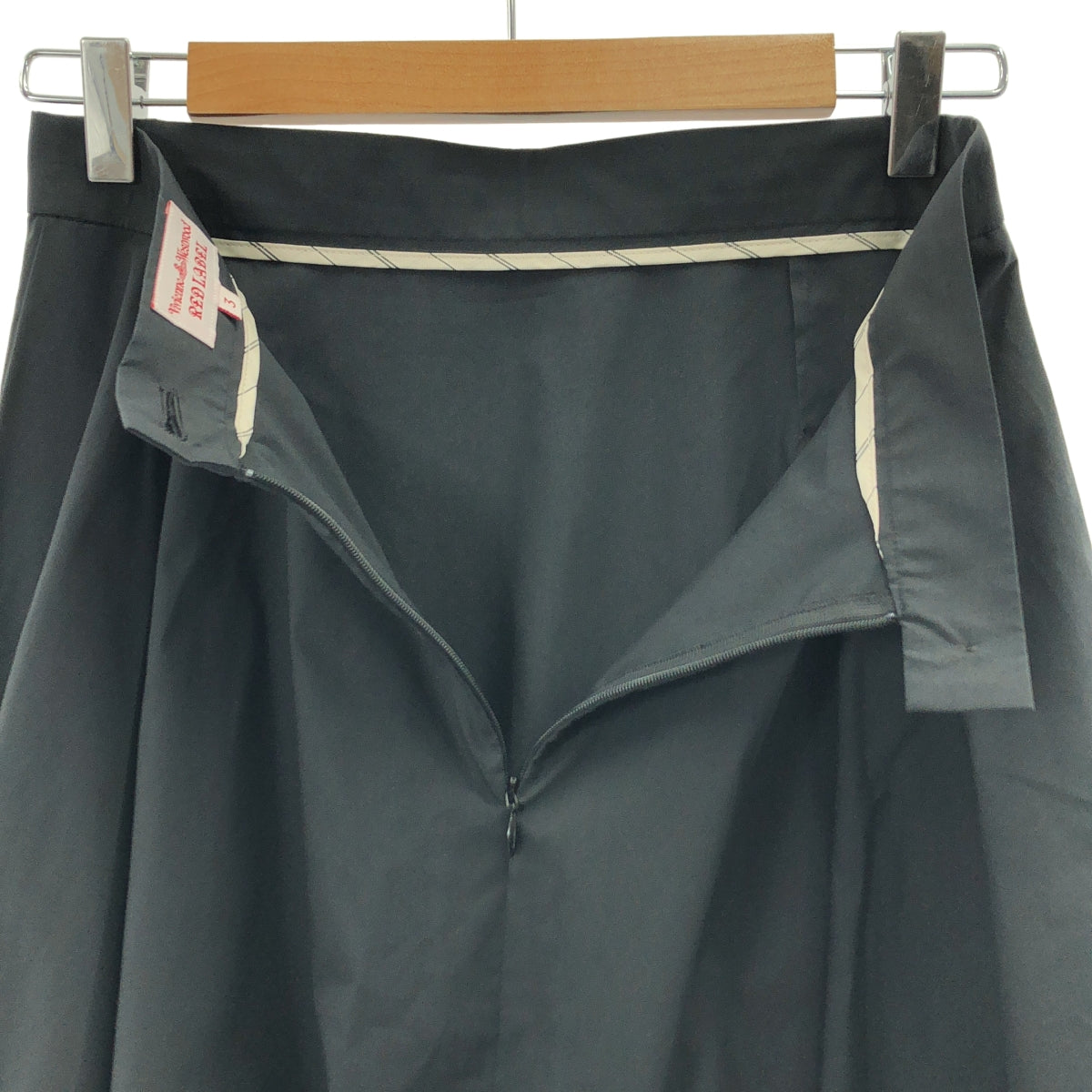 VIVIENNE WESTWOOD RED LABEL / ヴィヴィアンウエストウッドレッドレーベル | オーブボタン コットン フレア ロングスカート | 3 | ブラック | レディース