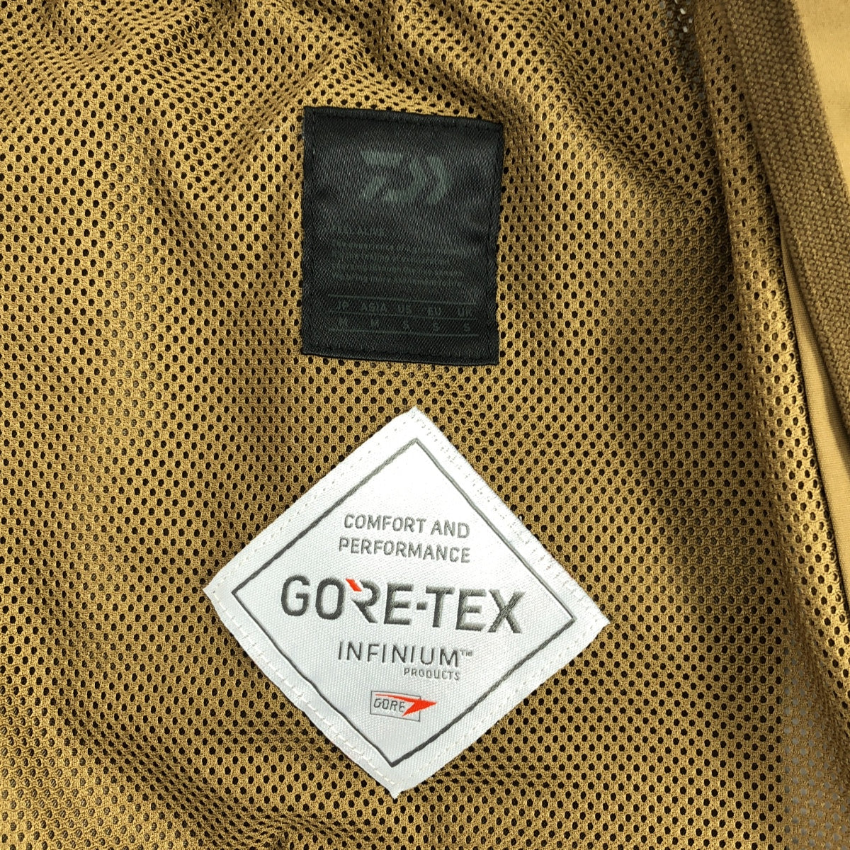[狀況極佳] DAIWA PIER39 | TECH HIKER 山地短褲 GORE-TEX | M/L | D.BEIGE | 男款