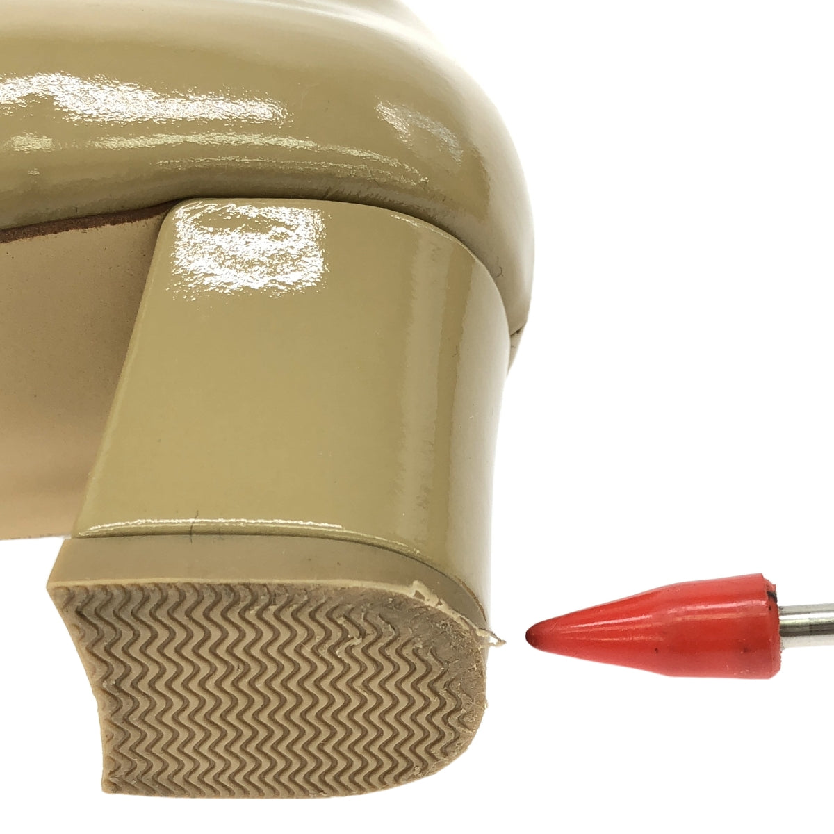 【美品】  Le Talon / ルタロン | パテントレザー ポインテッドトゥ チャンキーヒール パンプス | 23 | ベージュ | レディース