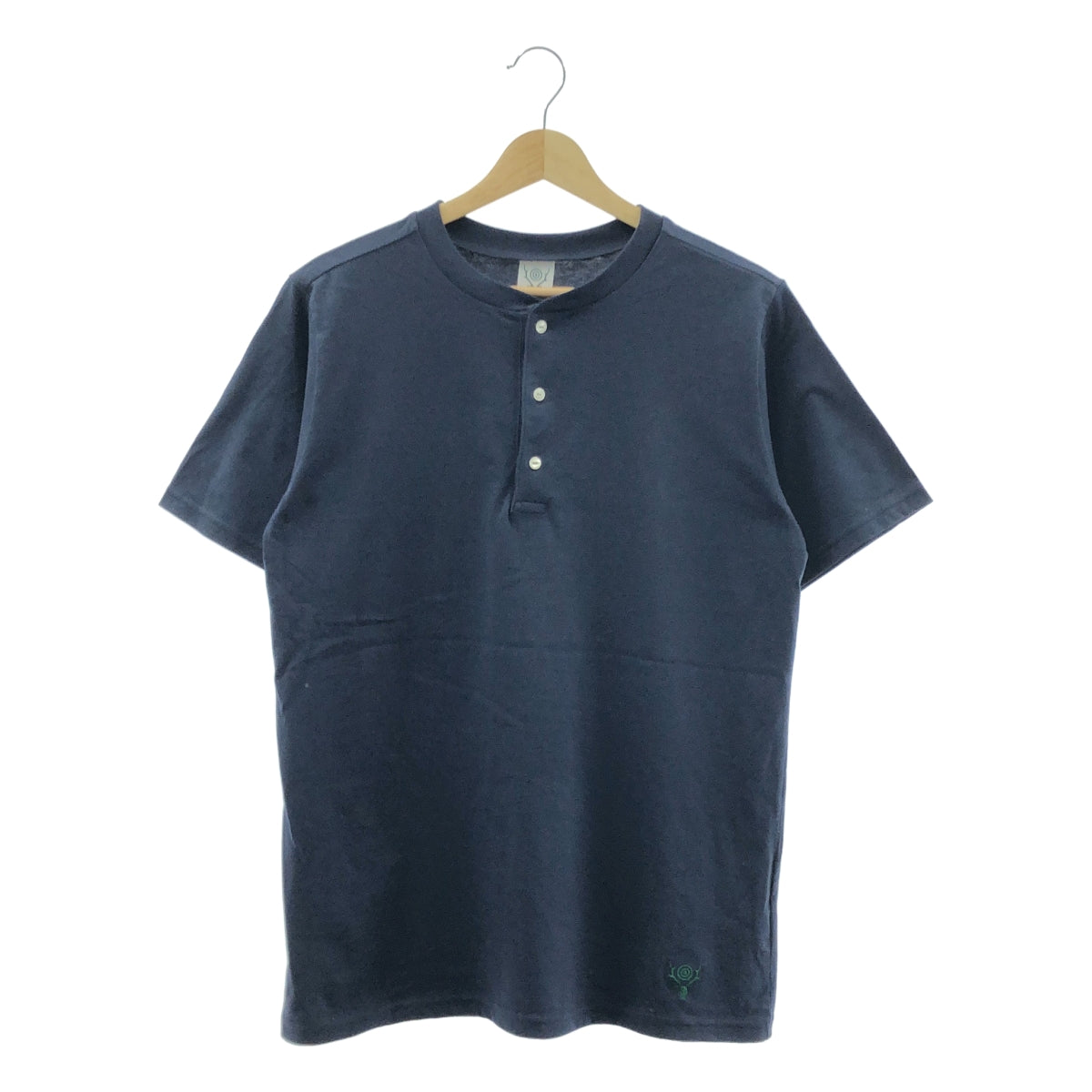 【미품】 South2West8 S2W8 / 사우스 투 웨스트 에이트 | 엠브로이드 로고 헨리 넥 티셔츠 컷소우 | XS | 네이비 | 남성