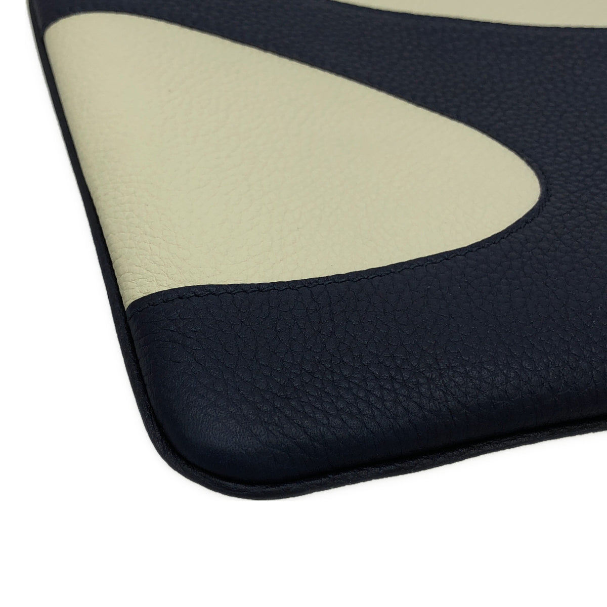 【신품】 FERRAGAMO / 페라가모 | 가죽 2 톤 클러치 백 | 네이비 / 오프 화이트 | 남성