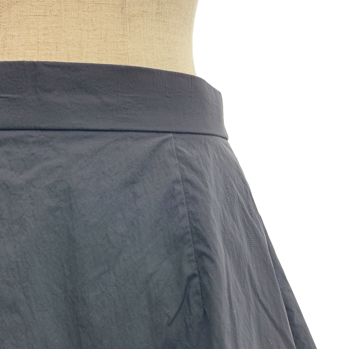 【成色極佳】nagonstans | 高支數紐約塔夫綢褶皺半身裙 | M碼 | 黑色 | 女款