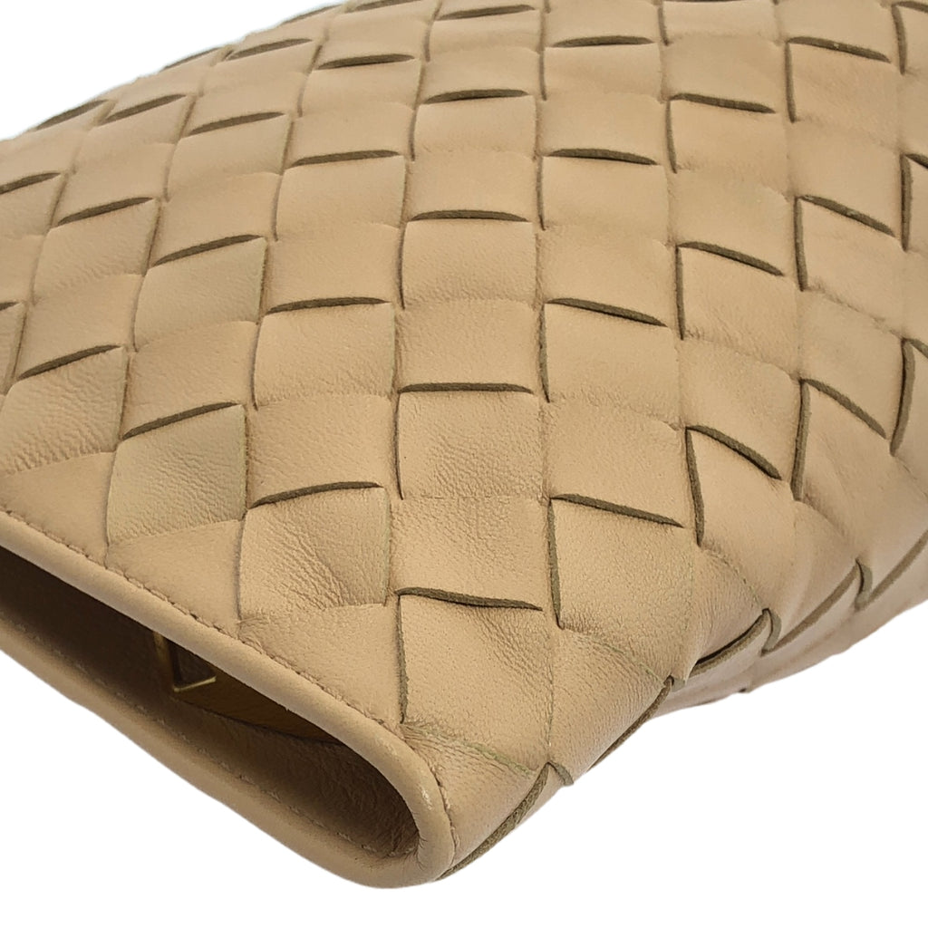 BOTTEGA VENETA / ボッテガヴェネタ | イントレチャート ミニ ザ・ツイスト レザー ハンドバッグ | ベージュ | レディース