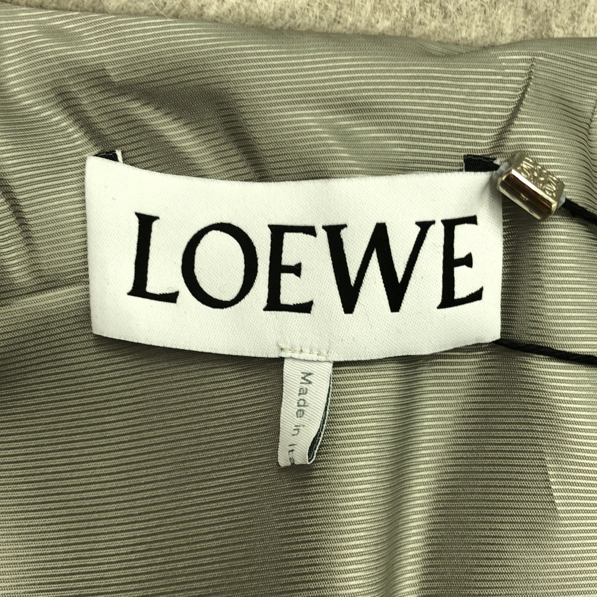 [品相良好] LOEWE | 2024AW | 駱駝羊毛雙排扣大衣 | 44 | 灰色 | 男士
