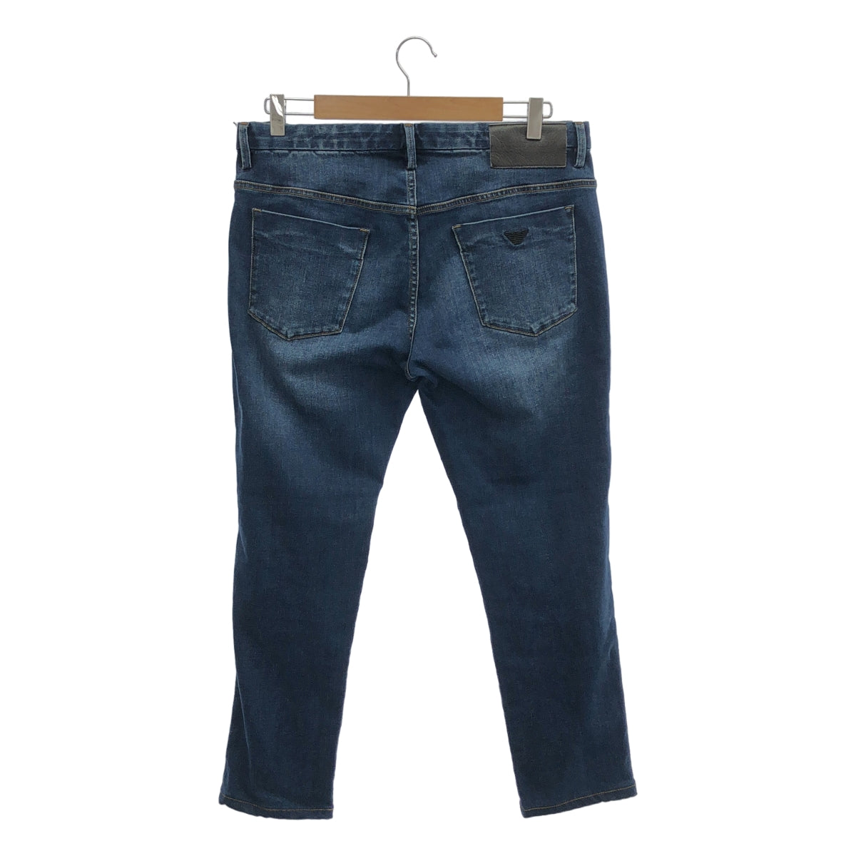 EMPORIO ARMANI | J11 緊身五口袋彈性牛仔褲，配皮革標誌貼片 | 32 碼 | 靛藍 | 男款