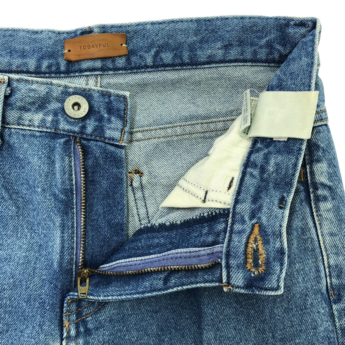 今日 | AMBER 的捲起牛仔褲 | 24 |靛藍 |女性的