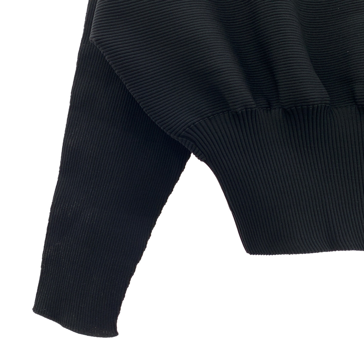 IIROT / 일롯 | Eco-Cropped Knit 크롭드 니트 | 블랙 |