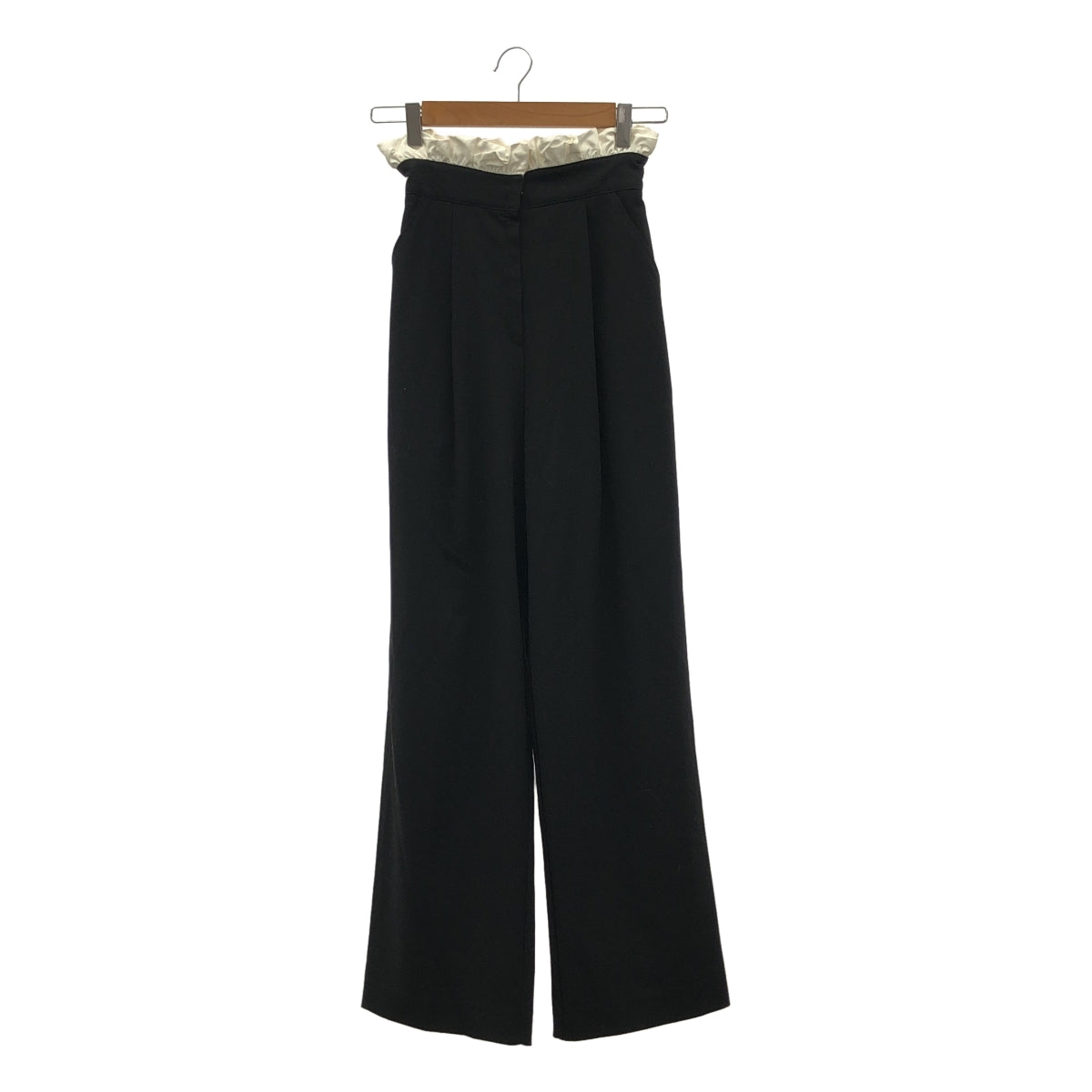 HIAND / ハイアンド | Frill Tac Pants / レイヤード タック スラックス パンツ | F |