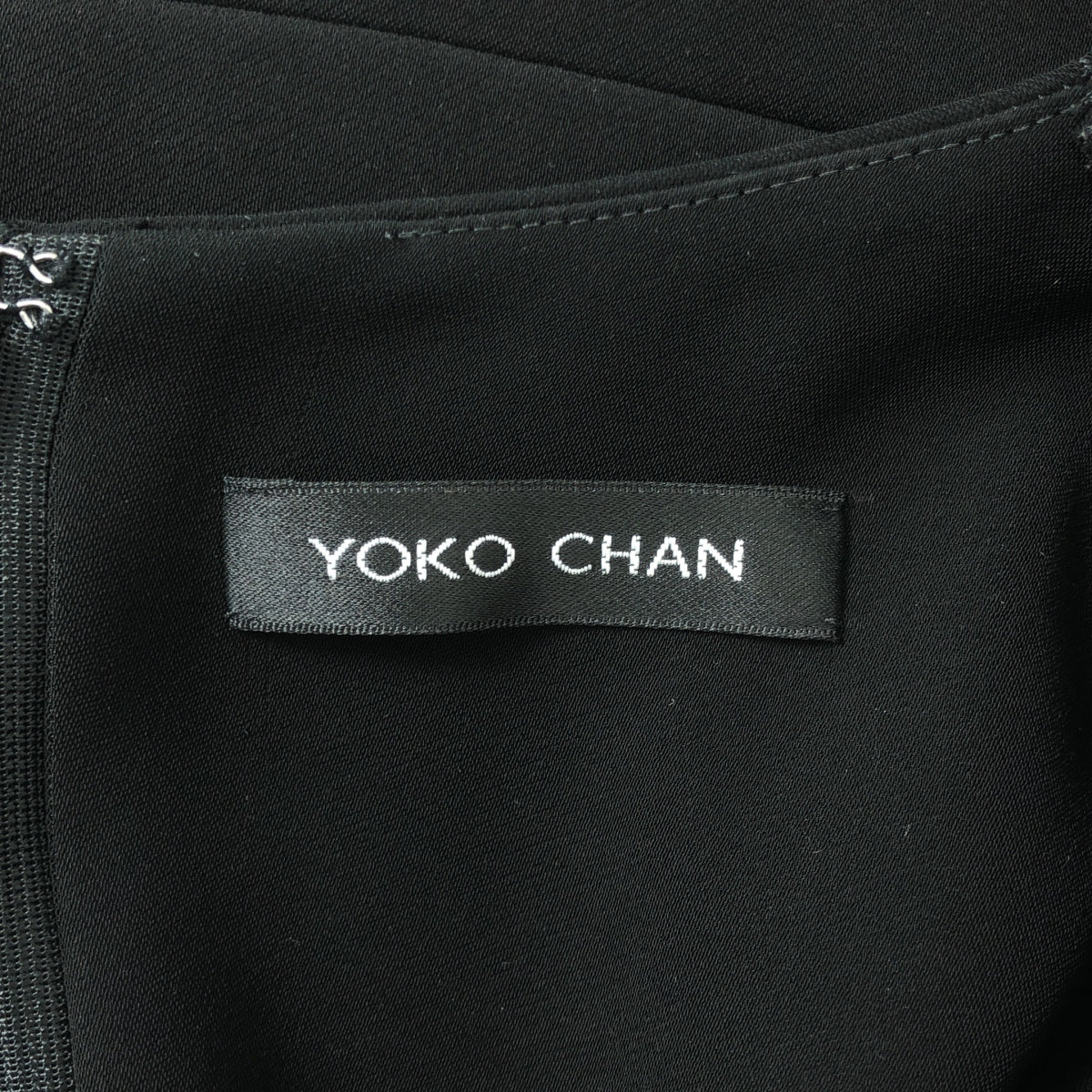 [成色極佳] YOKO CHAN / Yoko Chan | 肩部珍珠V領無袖連身裙 | 38碼 | 黑色 | 女款