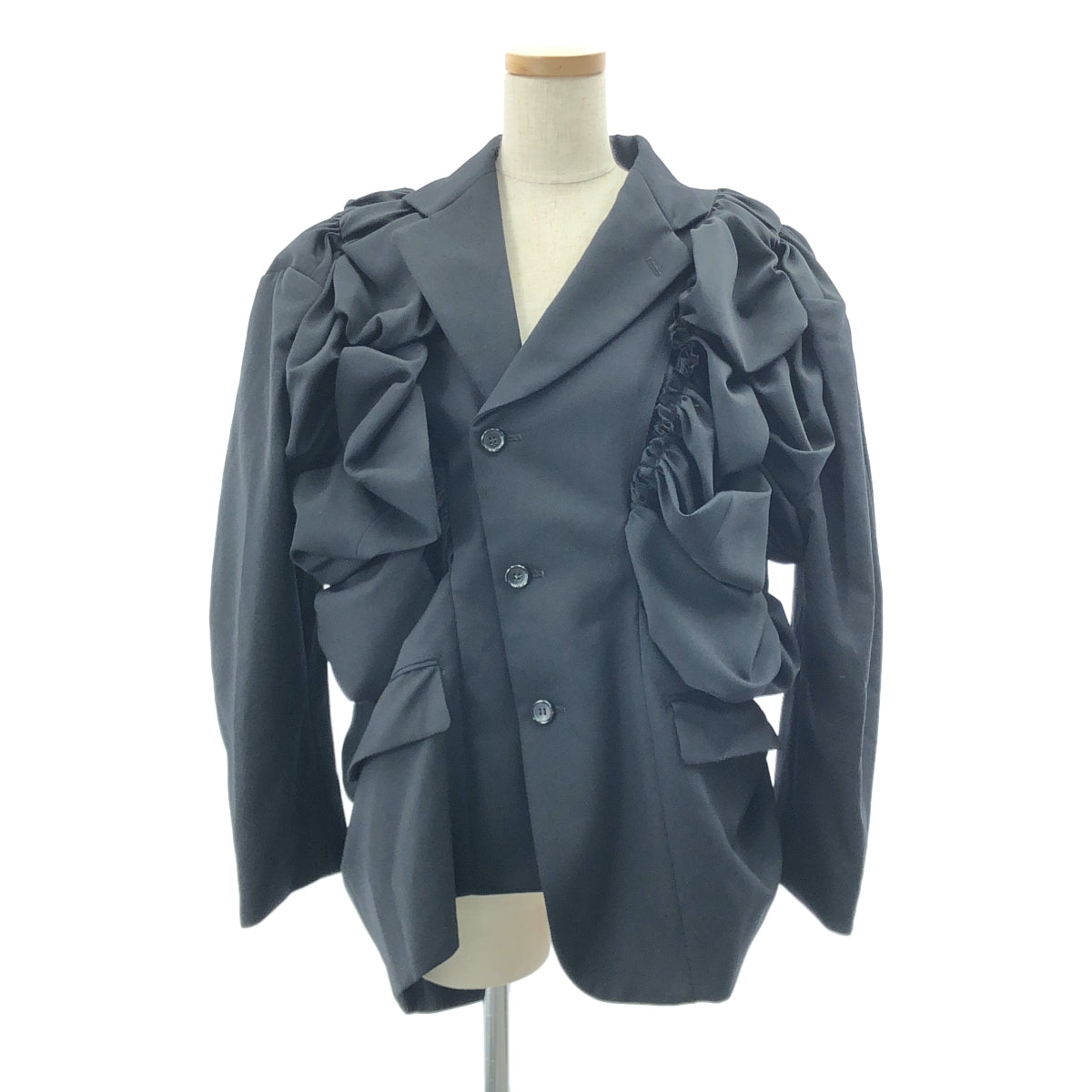 [狀況極佳] COMME des GARÇONS | 2023 春夏系列 | 褶飾紐扣羊毛外套 | XS 碼 | 黑色 | 女款