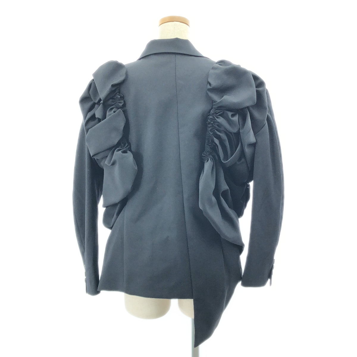 [狀況極佳] COMME des GARÇONS | 2023 春夏系列 | 褶飾紐扣羊毛外套 | XS 碼 | 黑色 | 女款