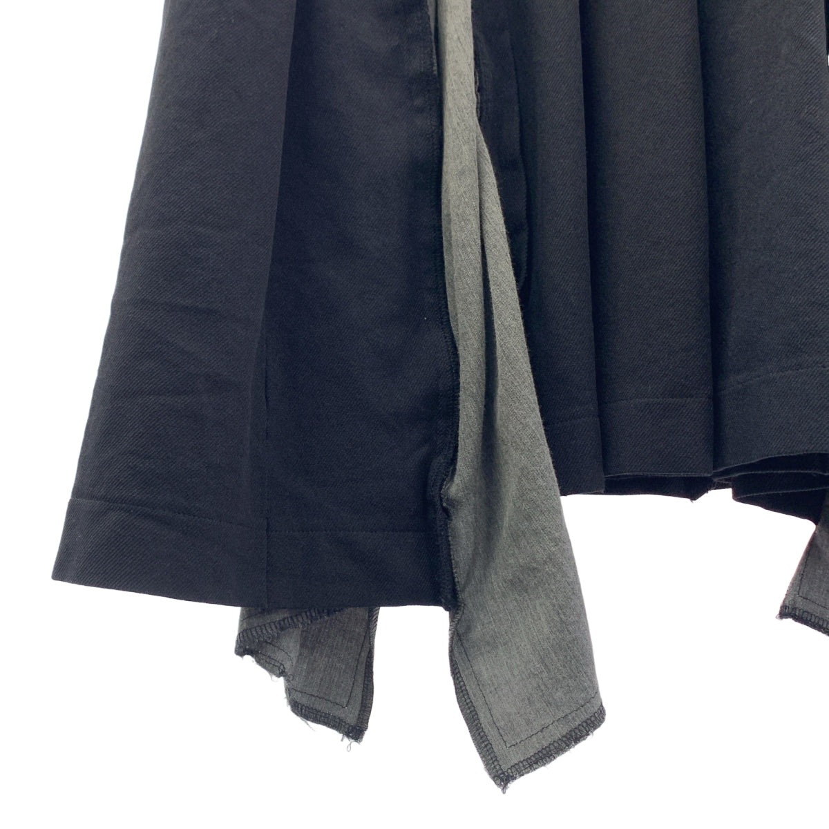 COMME des GARCONS / コムデギャルソン | 2010AW / AD2010 | 縮絨ポリエステル 断ち切り プリーツスカート | S | レディース