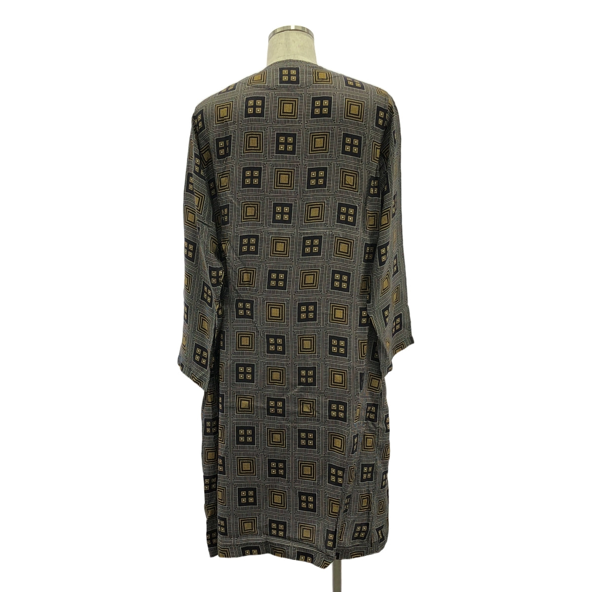 Needles / 니들스 | V Neck Robe 로브 롱 코트 | S | 블랙계 | 남성