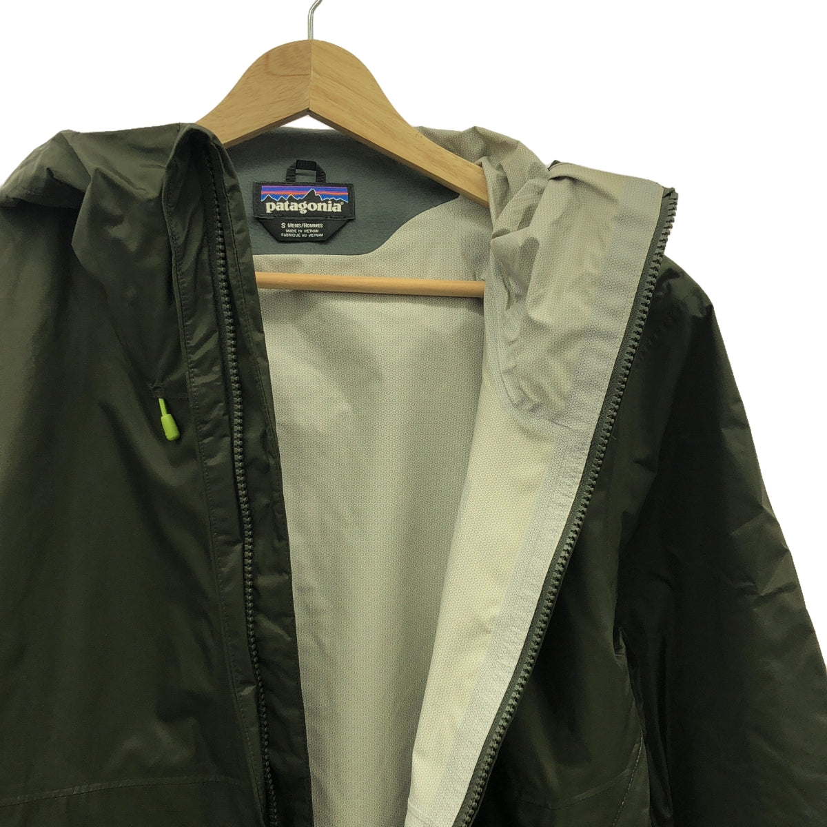 Patagonia / Patagonia | Torrentshell Jacket | S | Khaki | Men's