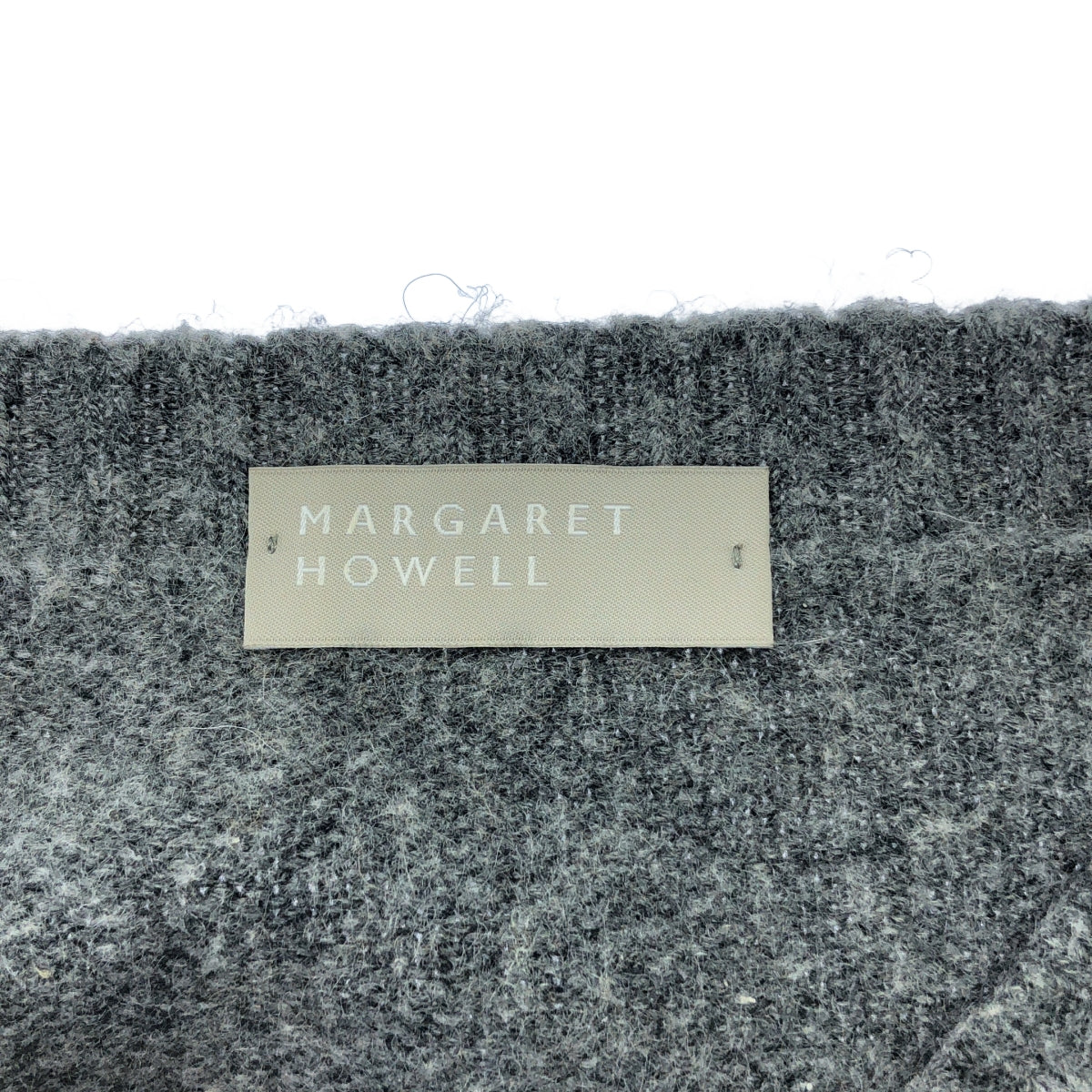 MARGARET HOWELL / 마가렛 하웰 | 스코틀랜드제 캐시미어 V넥 니트 | 2 |