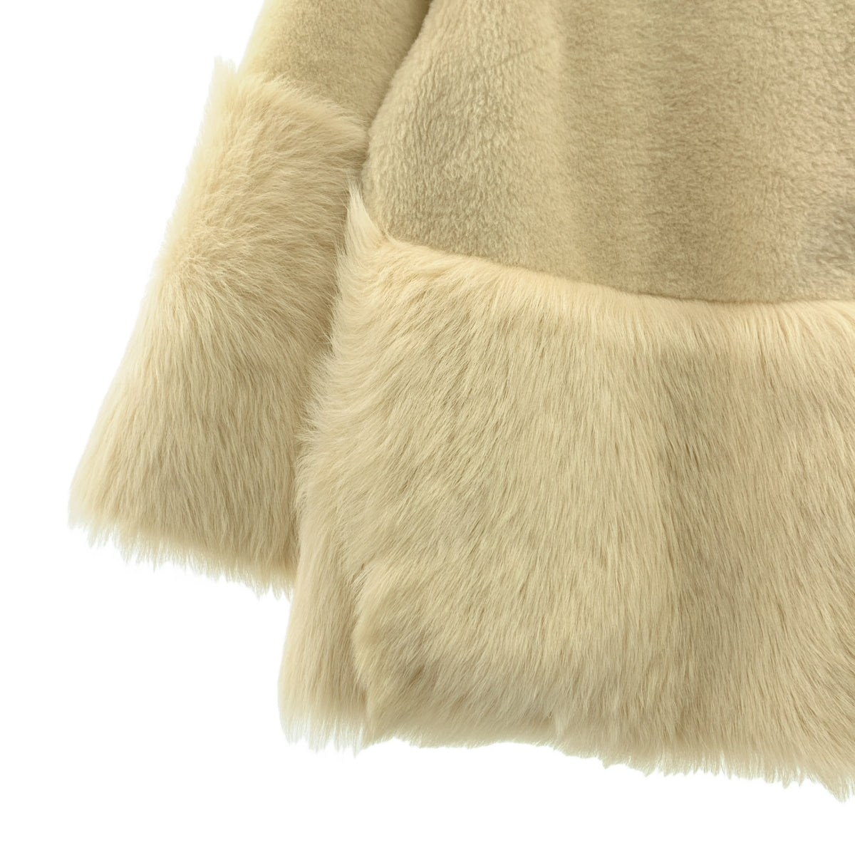 抽屜 | 羊毛短大衣，附毛領 | 尺寸 36 |