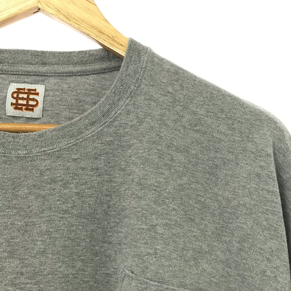 SEE SEE | Logo Embroidered Crew Neck Long Sleeve Pocket T-Shirt | M | Gray | Men's