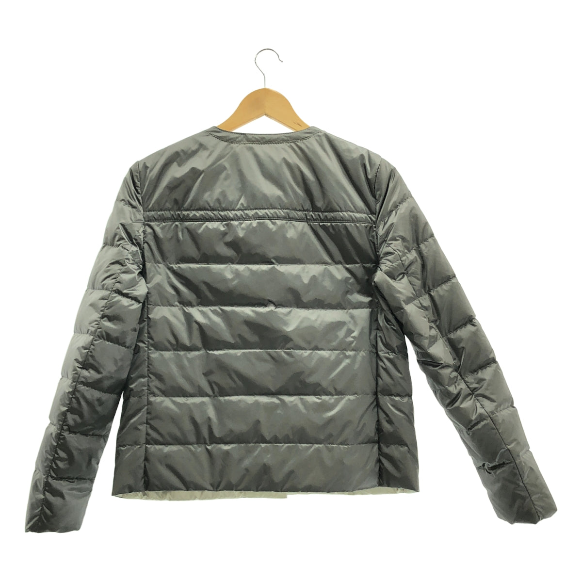 PRADA / プラダ | 三角プレートロゴ ノーカラー インナー ダウンジャケット | 42 | レディース