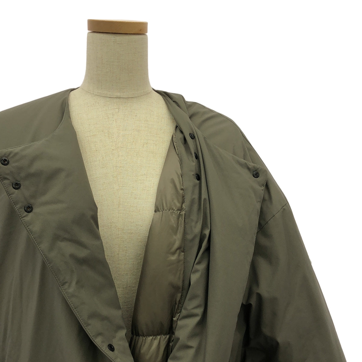 [狀況良好] MONCLER / Moncler | × HYKE / Hike GENIUS 4 MUVERANIS GORE-TEX / Muveranis Gore-Tex 羽絨外套 | 1 |卡其灰|女性的