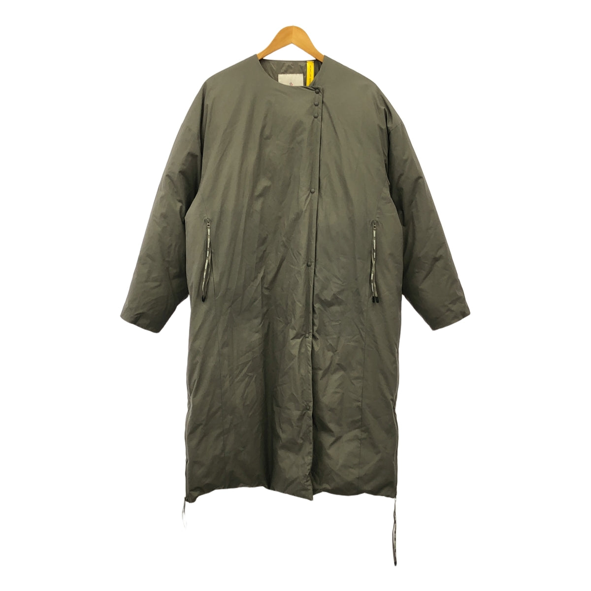 [狀況良好] MONCLER / Moncler | × HYKE / Hike GENIUS 4 MUVERANIS GORE-TEX / Muveranis Gore-Tex 羽絨外套 | 1 |卡其灰|女性的