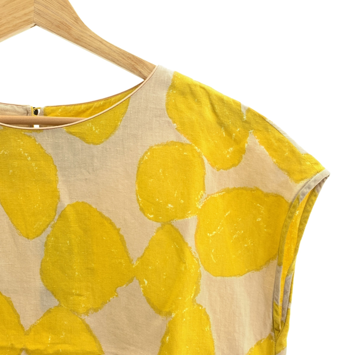 mina perhonen / 미나펠호넨 | slow dance 슬로우 댄스 린넨 민소매 블라우스 | 36 |