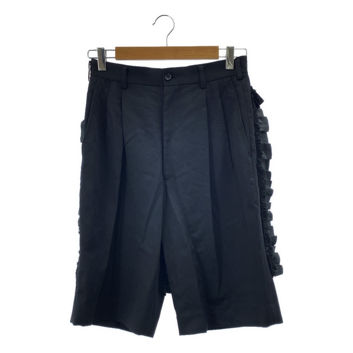 COMME des GARÇONS | 2008 秋冬 |緞面與荷葉邊拼接羊毛華達呢長褲| SHOPBOP春夏 |女性的