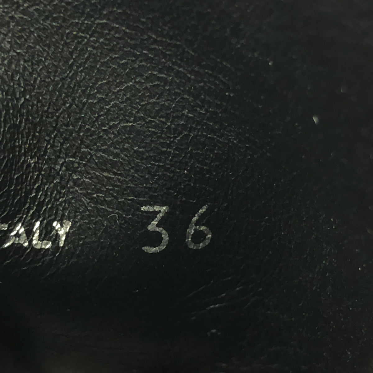 普拉達 |皮革和尼龍踝靴 |板尼龍轉換皮革高跟靴 | 36 |黑色 |女性的