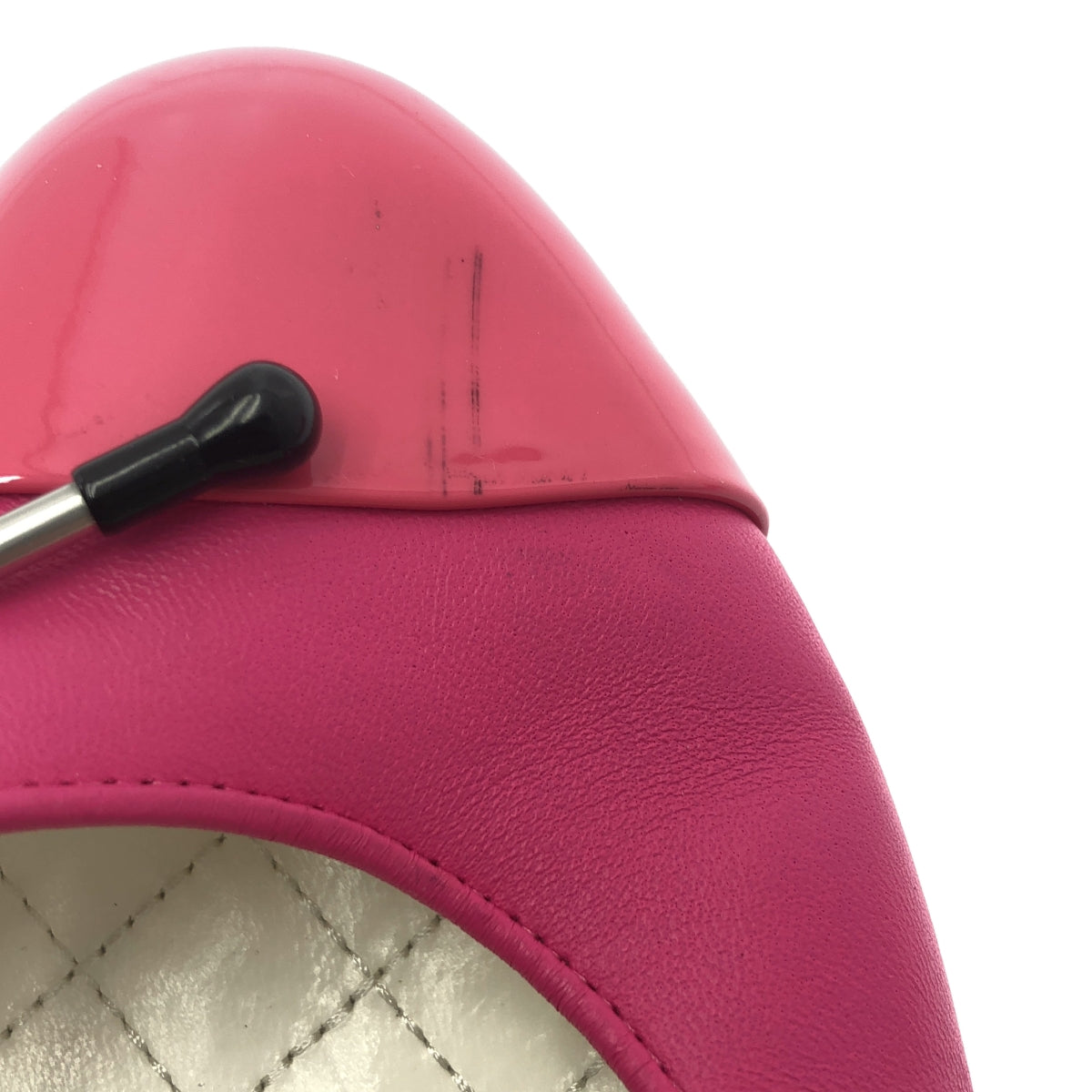 [狀況良好] 香奈兒 | 雙色皮革 Coco Mark 金屬帶平底鞋 | 38 碼 | 粉紅色 | 女款