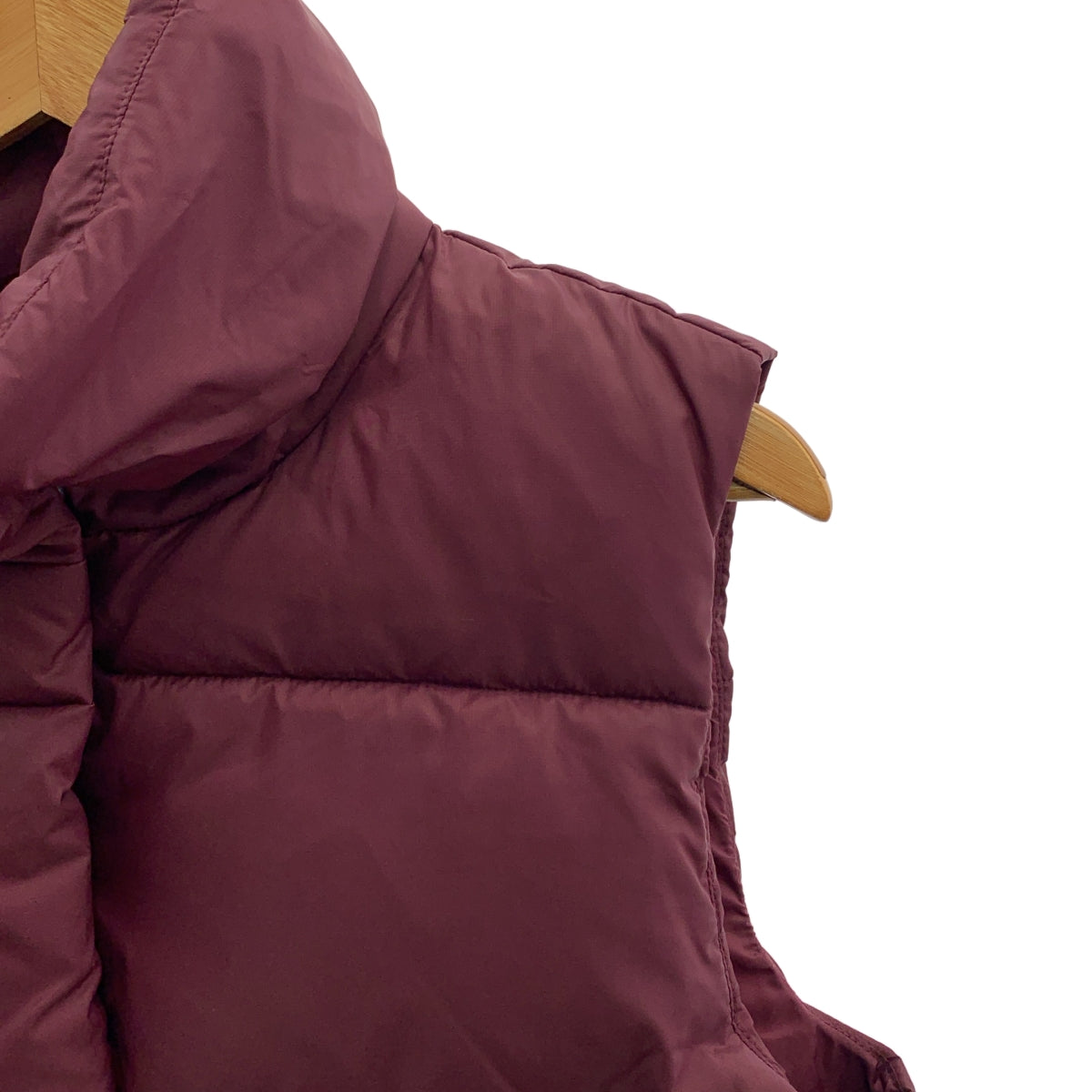 alo / アロー | Cropped Gold Rush Puffer Vest クロップド パファー