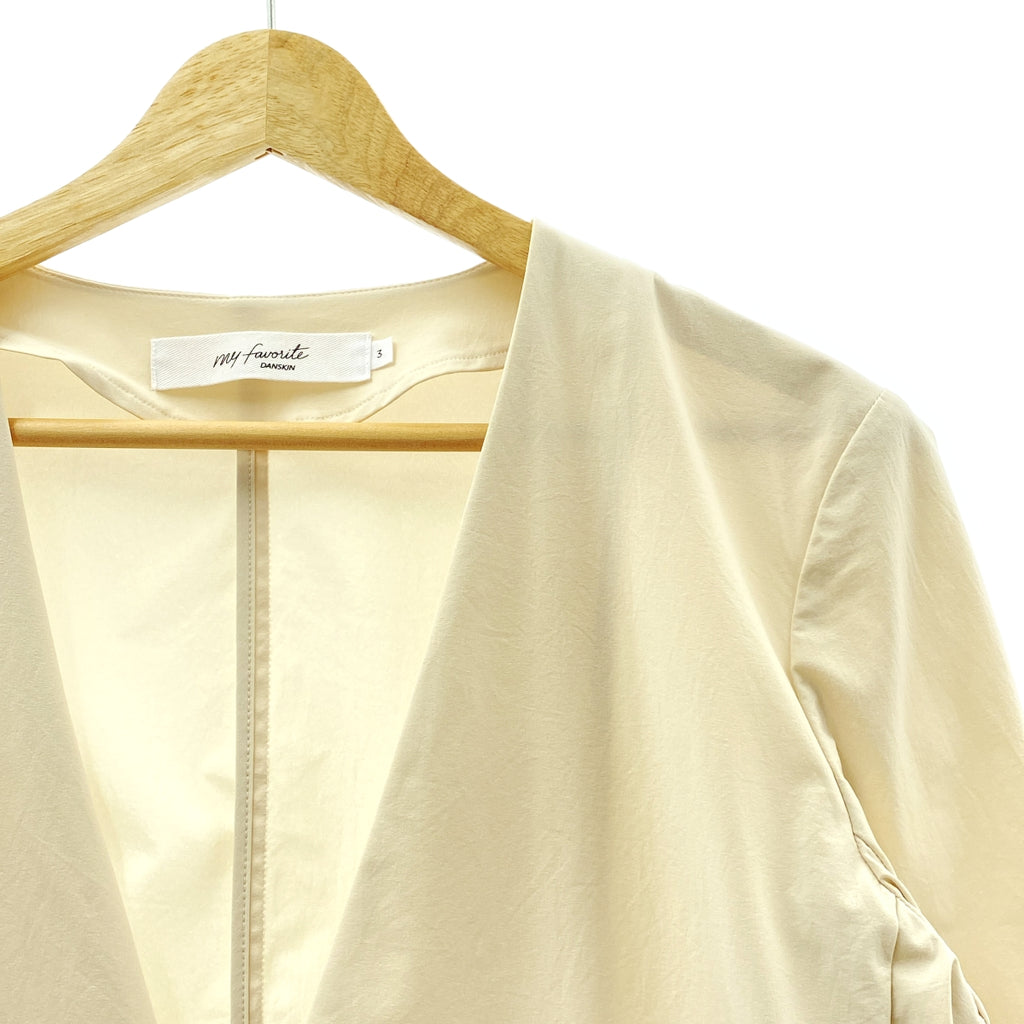 丹斯金 (DANSKIN) | 我的最愛 / 彈性輕薄外套 | 3 碼 | 米色 | 女款