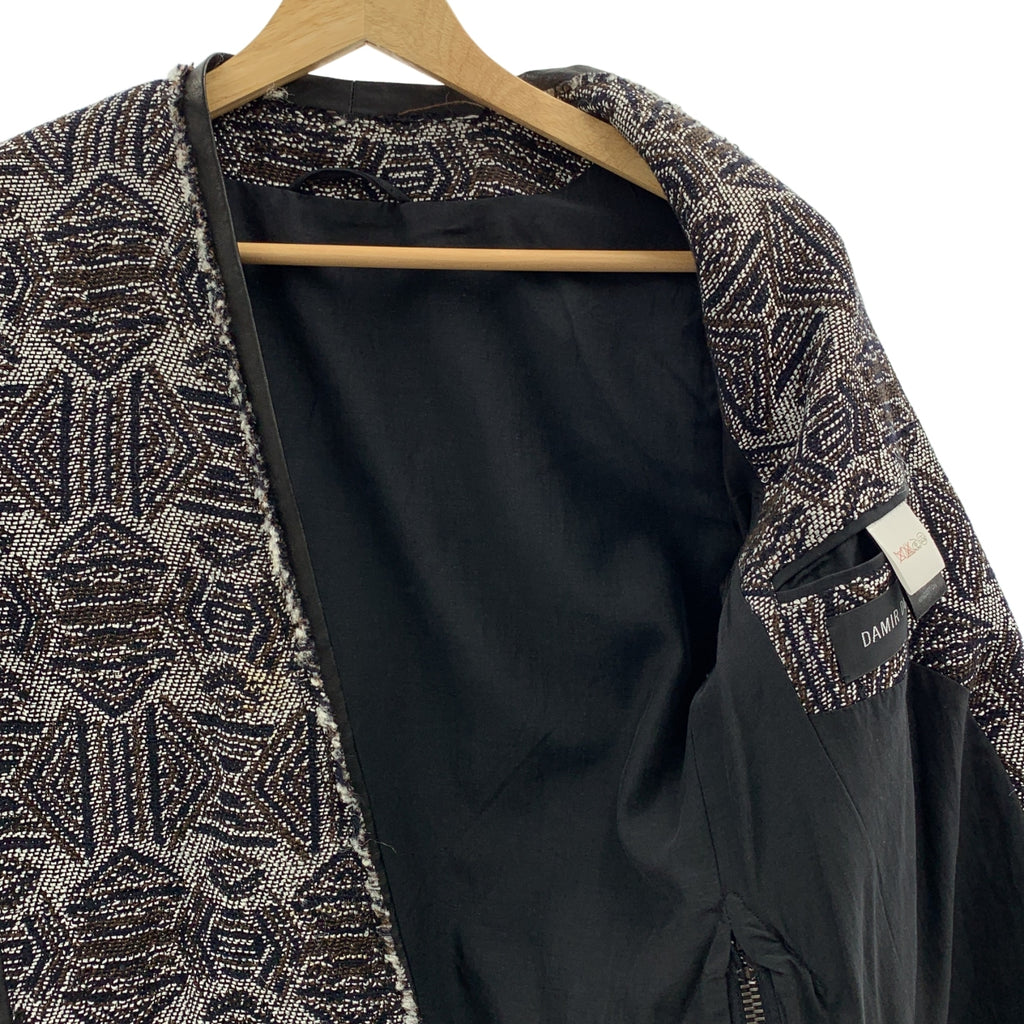 DAMIR DOMA | 2012秋冬 | 提花皮革滾邊側拉鍊無領外套 |