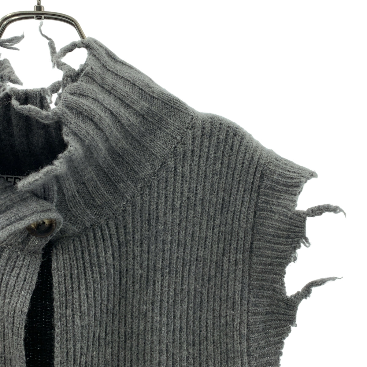 PERVERZE / 퍼버즈 | 2way 데미지 니트 베스트 |