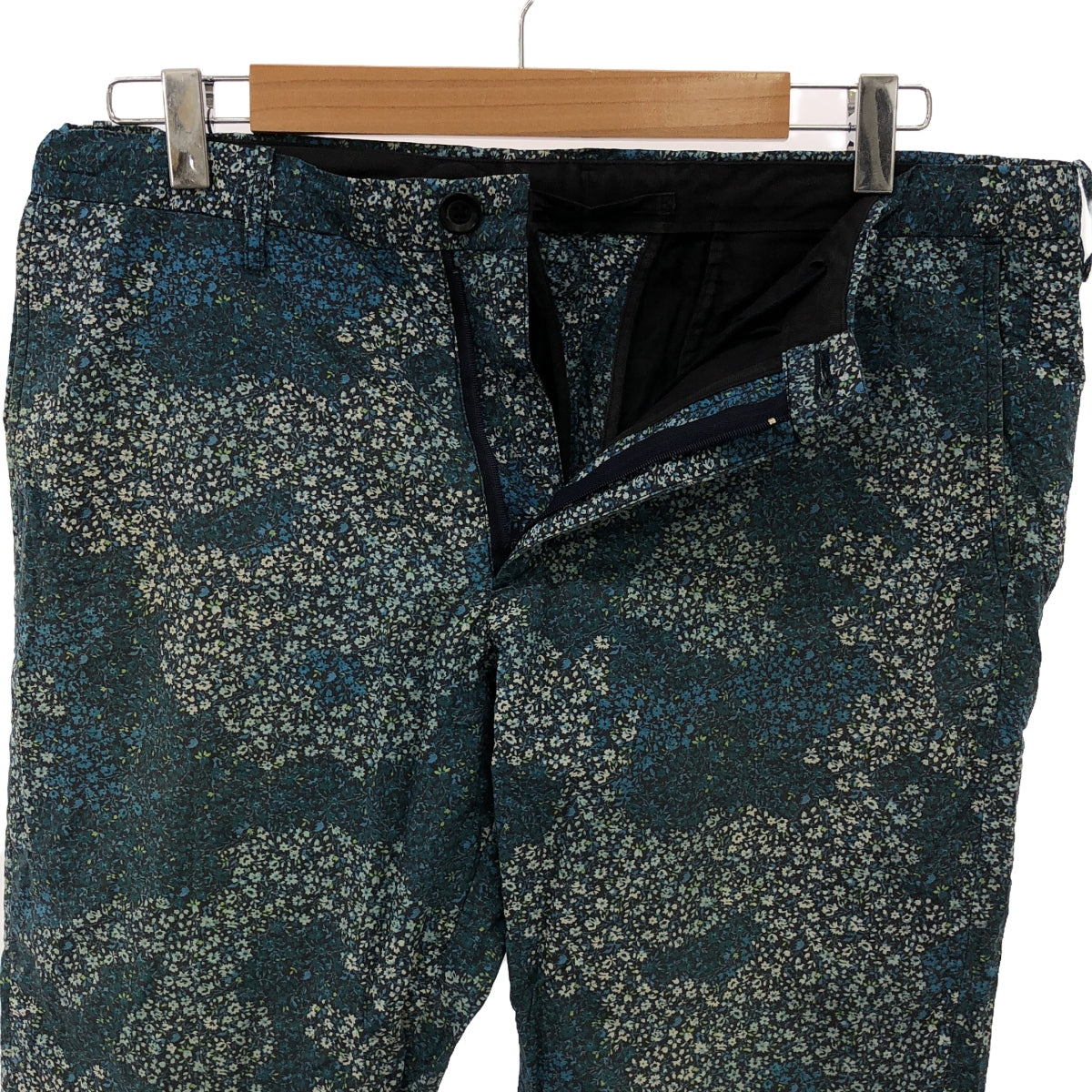 MIHARA YASUHIRO / MIHARA YASUHIRO | Small floral print tapered pants |