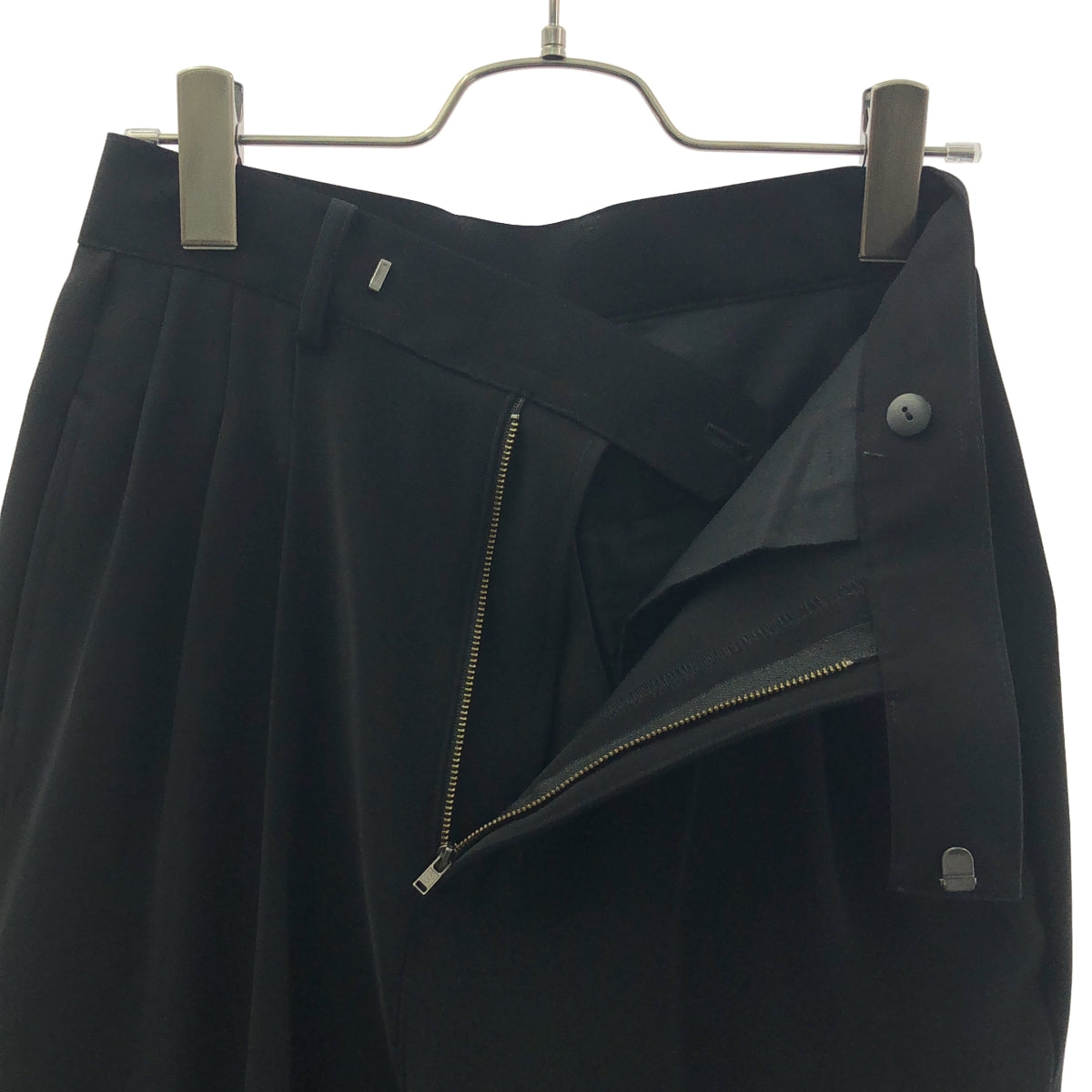 foufou / 후후 | toro tuck slacks / 트로탁스 럭스 팬츠 | 0 |