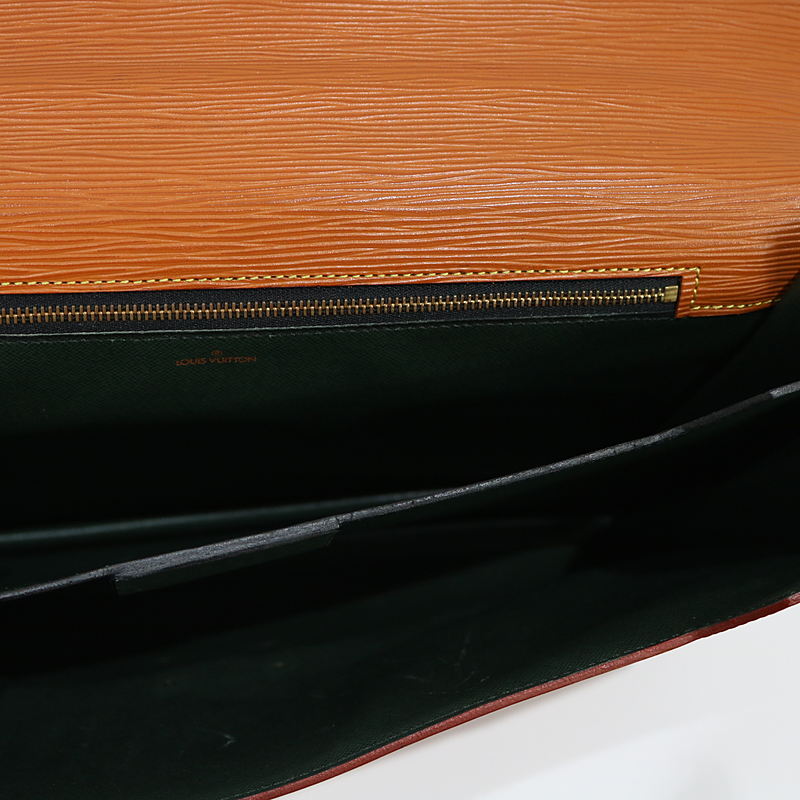 Louis Vuitton / ルイヴィトン | M54468 ポルトドキュマン バンドリエール エピ ブリーフケース |