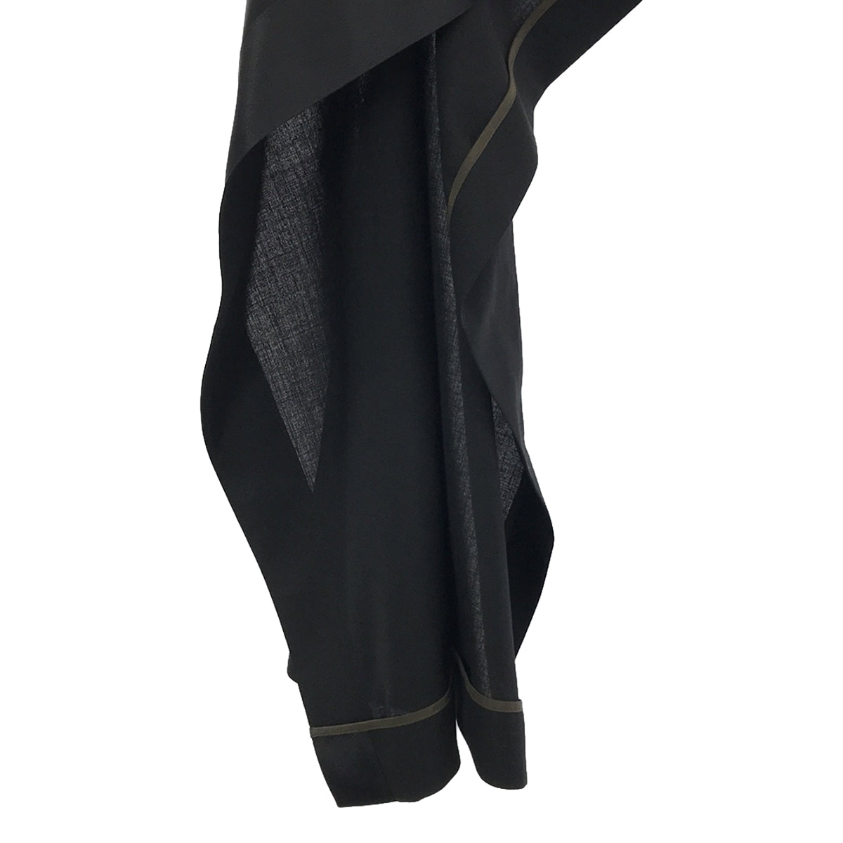 sacai / Sacai | 2023SS |不對稱下擺迷你裙 裙子 | 1 |黑色 |女性的