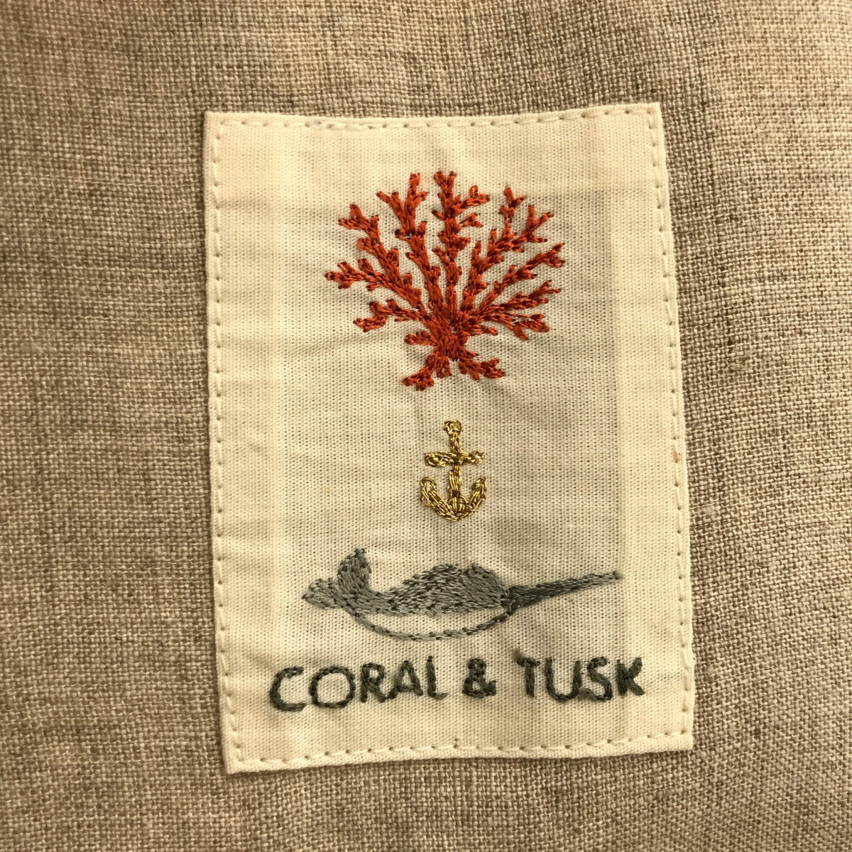 CORAL&TUSK / コーラルアンドタスク | 猫とカゴ 刺繍 ポーチ |