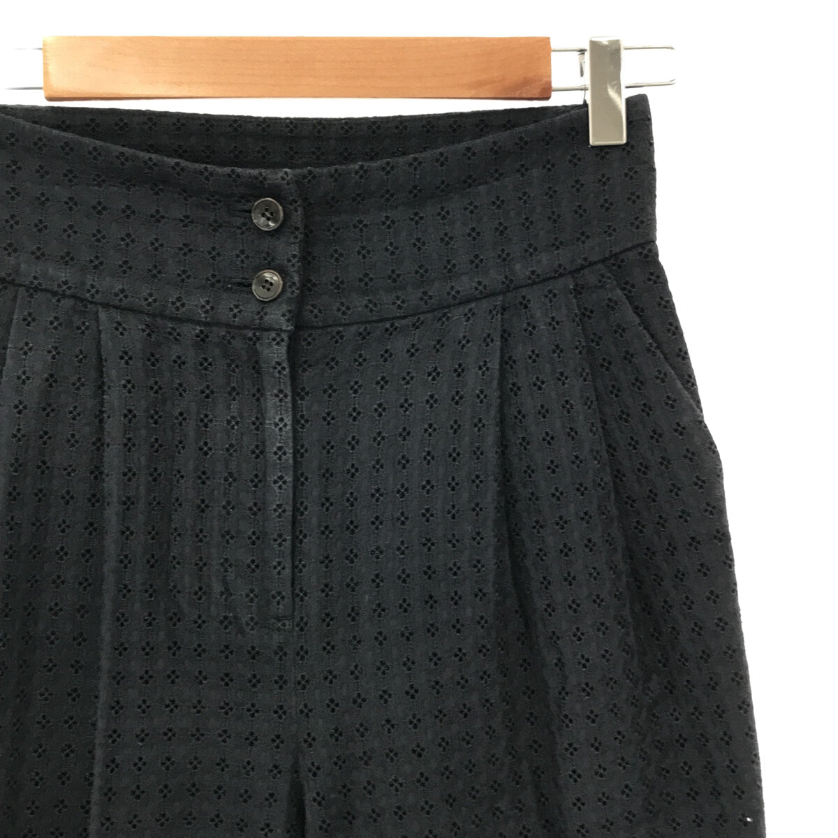HYALINES / ハイアリン | レース刺繡 センタープレス タックパンツ | 36 | ネイビー | レディース