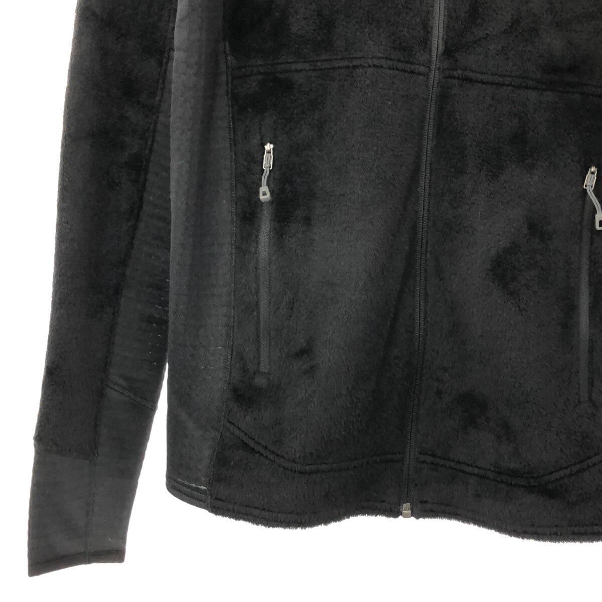 ポーラテックサーマルプロ素材美品　パタゴニア　r2ジャケット　ブラック
