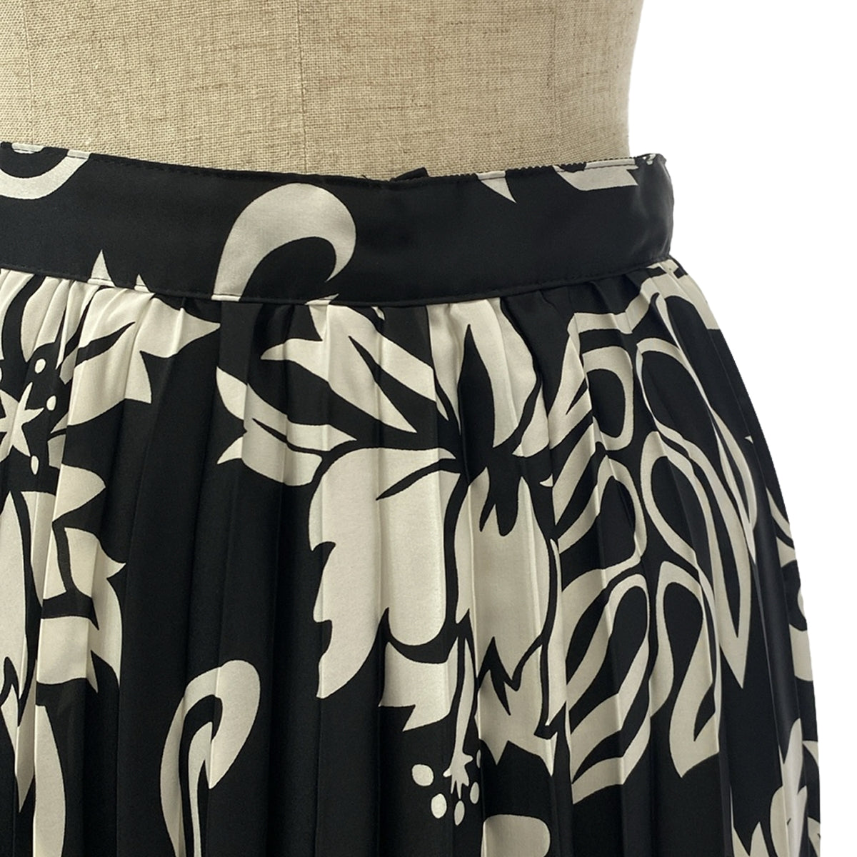 sacai / サカイ | 2024SS | Floral Print Skirt プリーツスカート | 1 | レディース – KLD