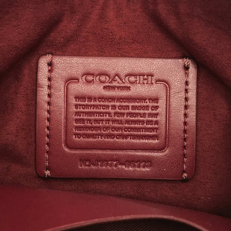 【美品】  COACH / コーチ | Charlie Varsity Stripe Printed Pouch ポーチ | レッド | レディース